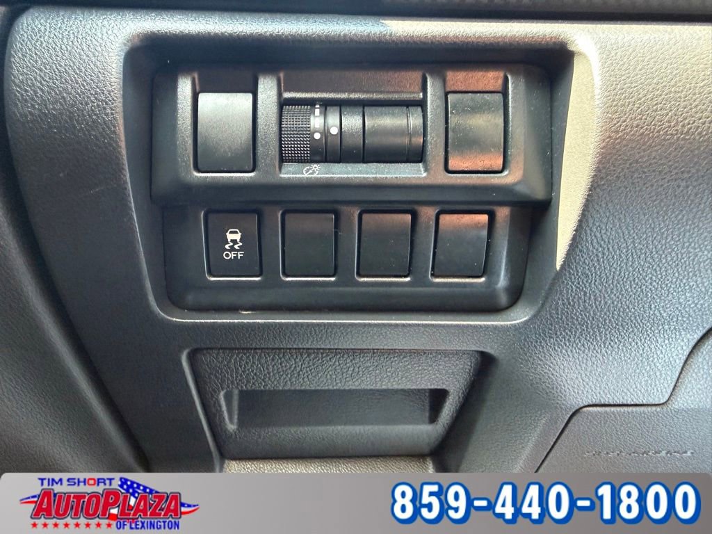 Used 2018 Subaru Crosstrek 2.0i image 24