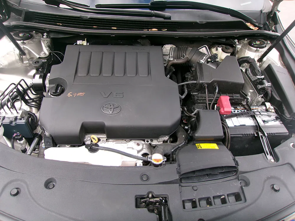 Used 2015 Toyota Avalon XLE w/ Preferred Accessory Package FWD image 8