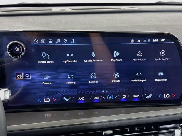 New 2027 Chevrolet Traverse LT w/ Sun and Wheel Package FWD image 17