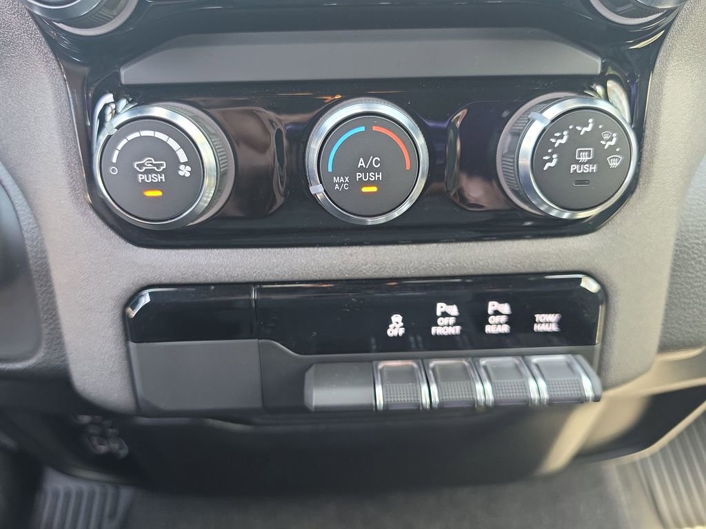 Used 2025 RAM 1500 Tradesman w/ Night Edition AWD/4WD image 40