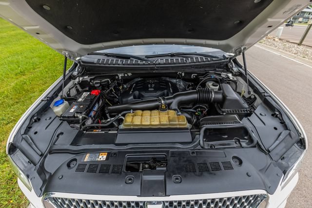 Used 2019 Lincoln Navigator Black Label AWD/4WD image 24