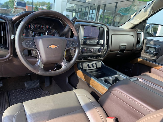 Used 2015 Chevrolet Silverado 1500 LTZ w/ LTZ Plus Package AWD/4WD image 22