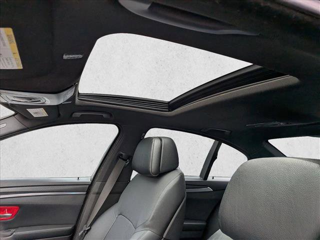 Used 2011 BMW 550i Sedan image 13