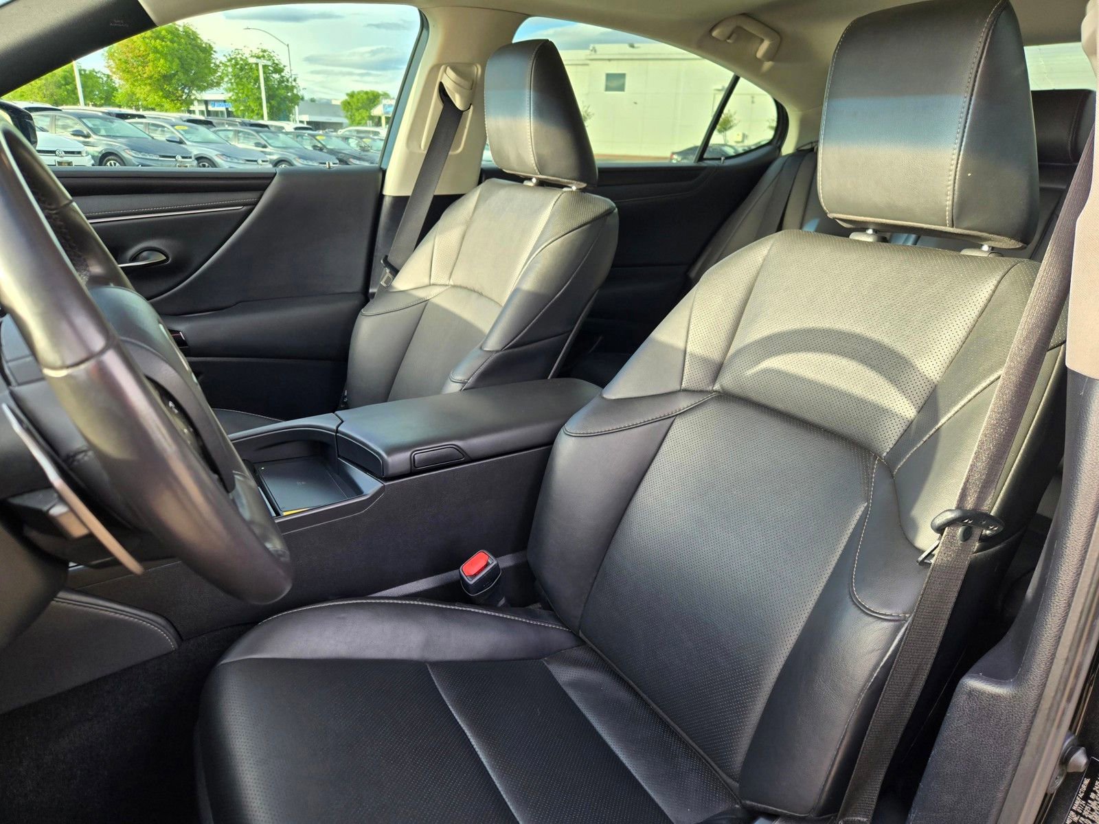 Used 2024 Lexus ES 300h w/ Premium Package image 15