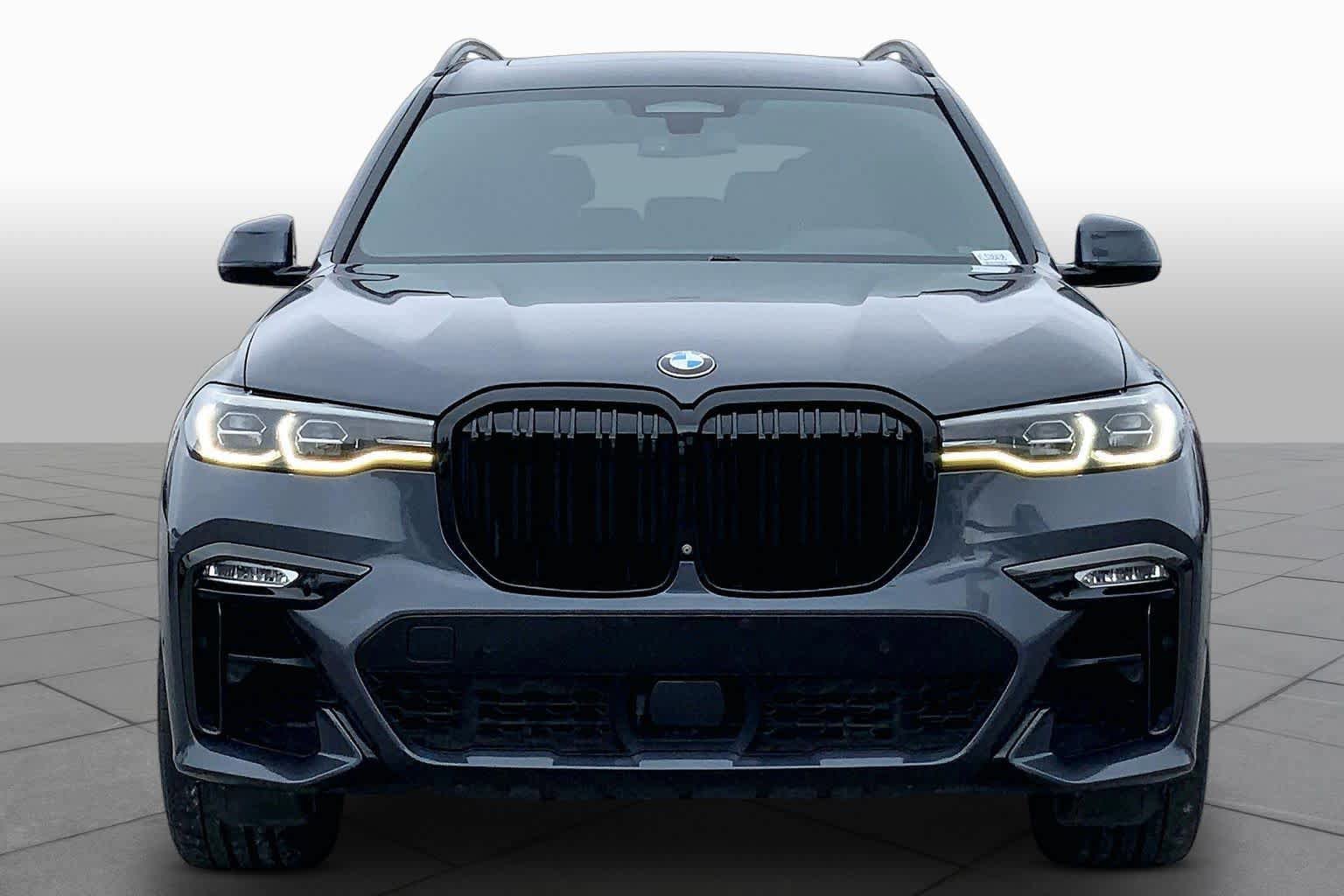 Used 2019 BMW X7 xDrive50i w/ M Sport Package AWD/4WD image 4