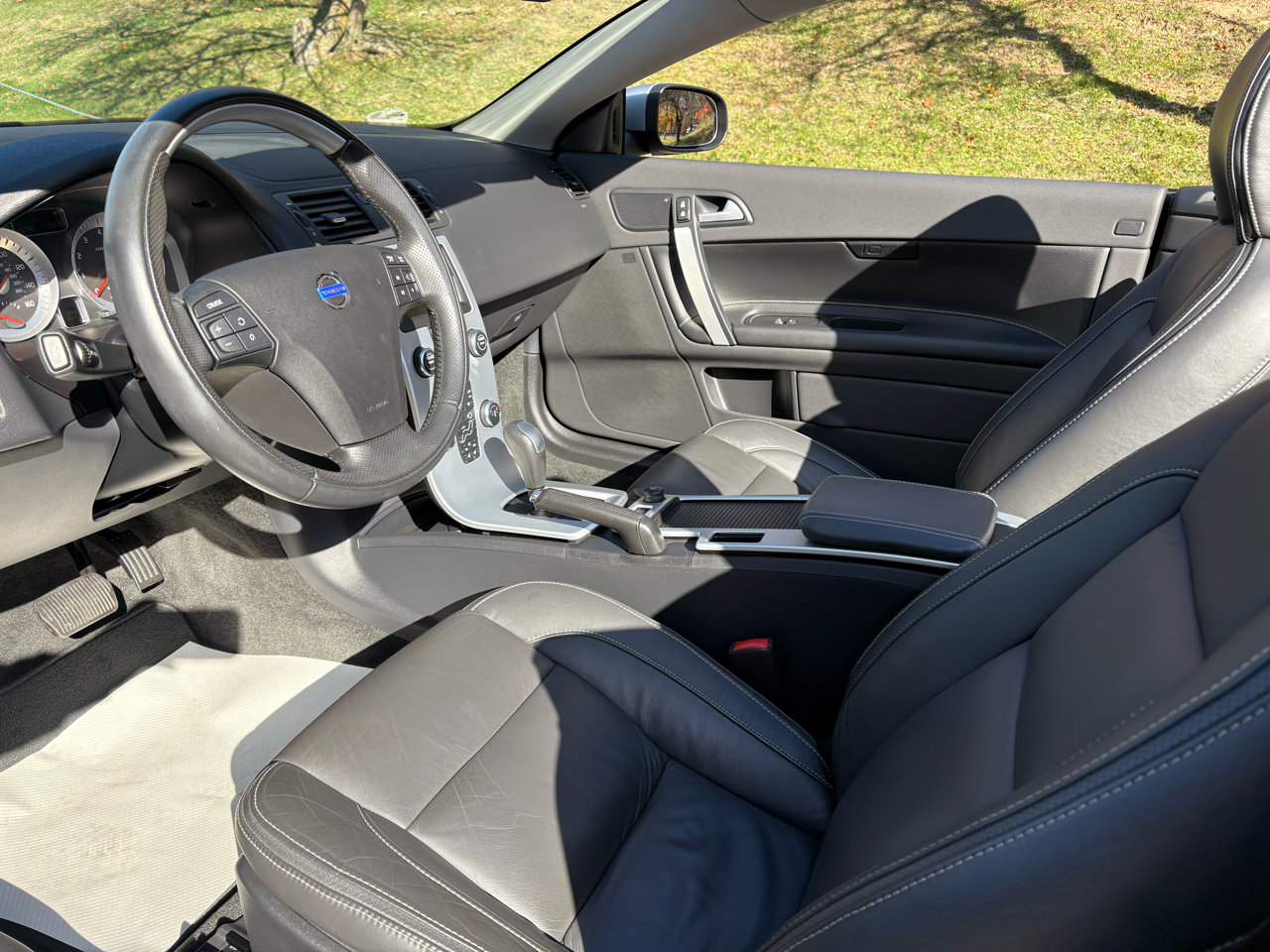 Used 2011 Volvo C70 T5 image 19