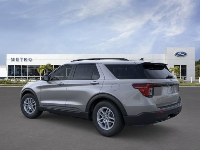 New 2026 Ford Explorer Active RWD image 4