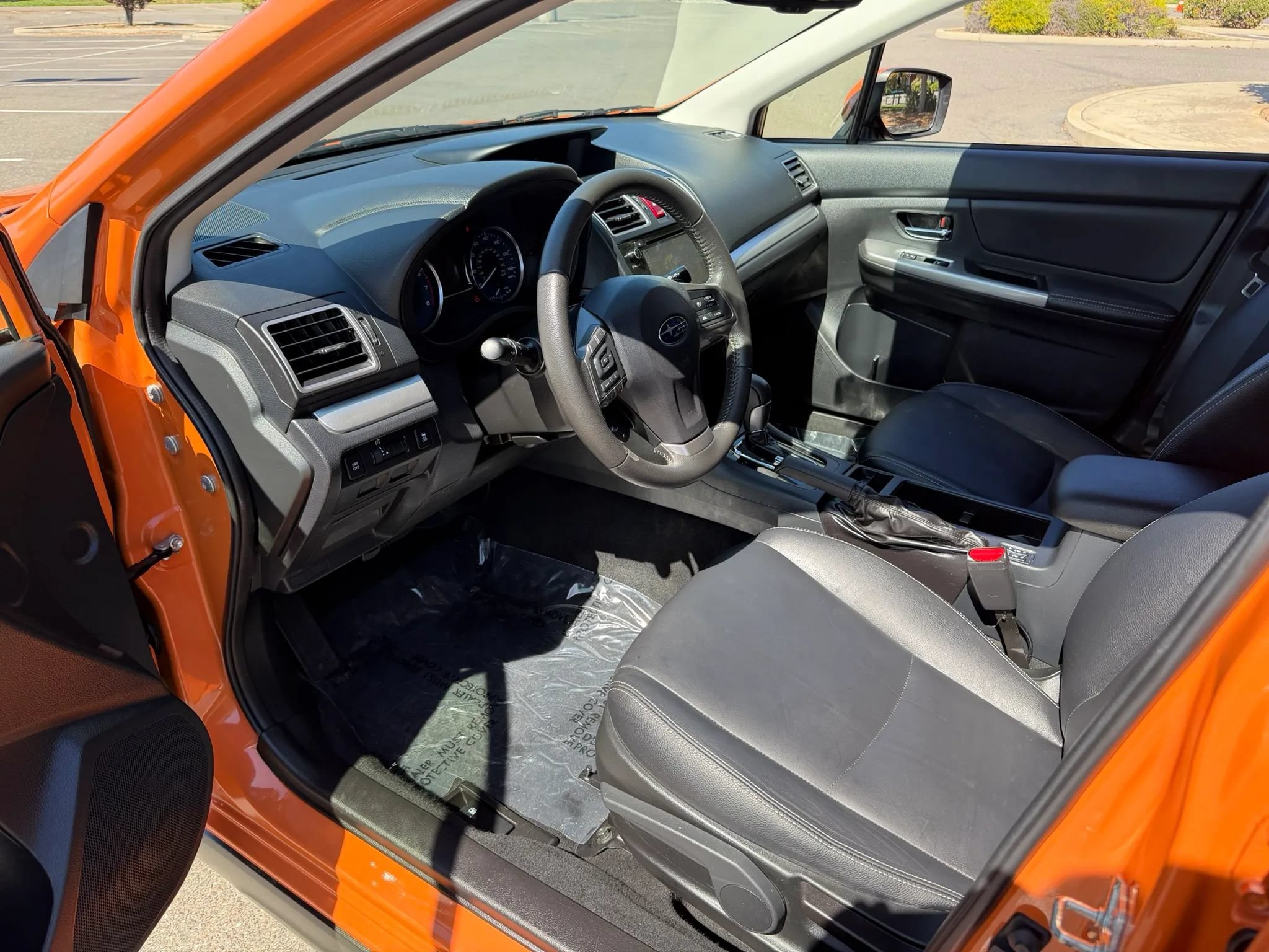 Used 2015 Subaru XV Crosstrek 2.0i Limited AWD/4WD image 8