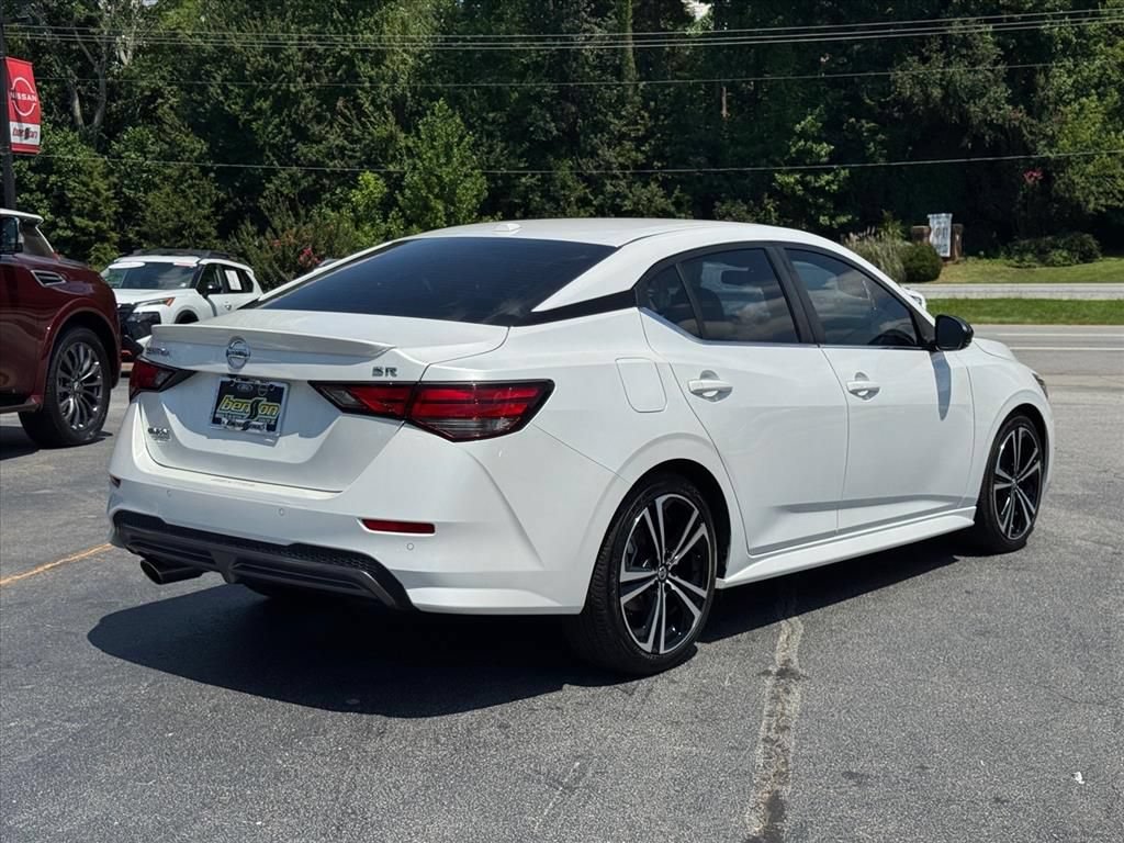 Certified 2021 Nissan Sentra SR w/ Lighting Package FWD image 3