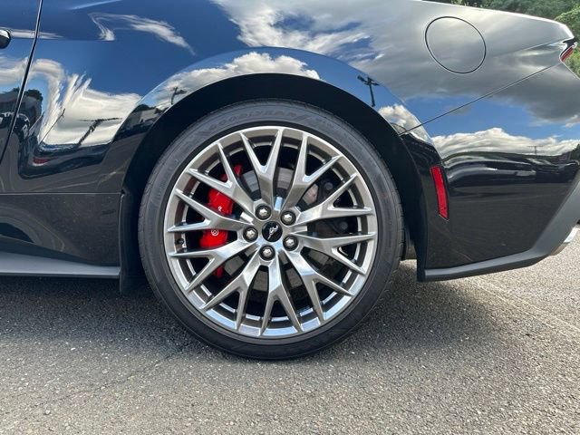Used 2024 Ford Mustang GT Premium RWD image 41