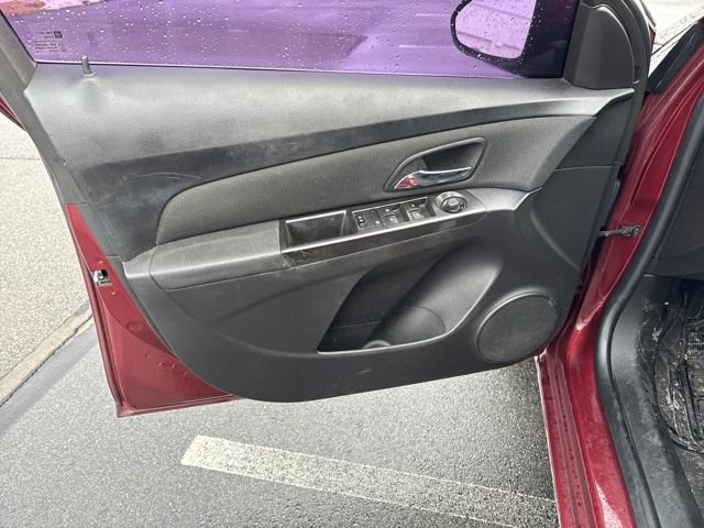 Used 2015 Chevrolet Cruze LT image 18