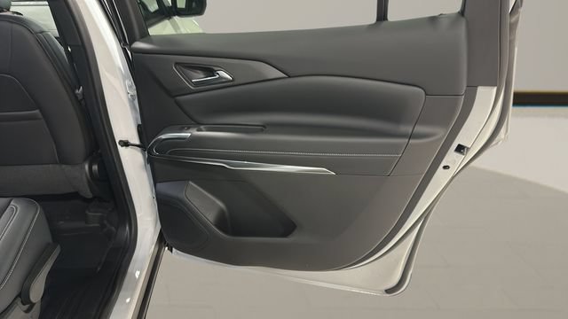 New 2027 Chevrolet Traverse LT w/ Midnight/Sport Edition FWD image 34
