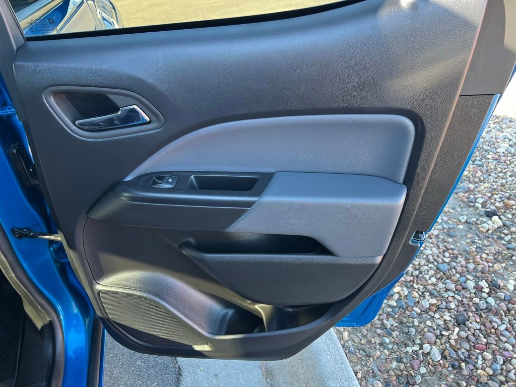 Used 2022 Chevrolet Colorado Z71 w/ Safety Package image 23