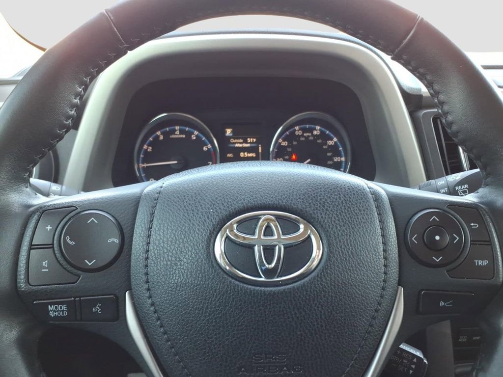 Used 2018 Toyota RAV4 Limited image 22