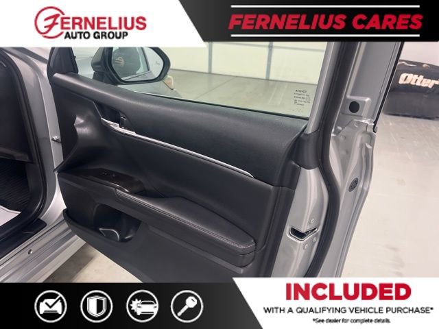 Used 2021 Toyota Camry XSE w/ Cold Weather Package image 17