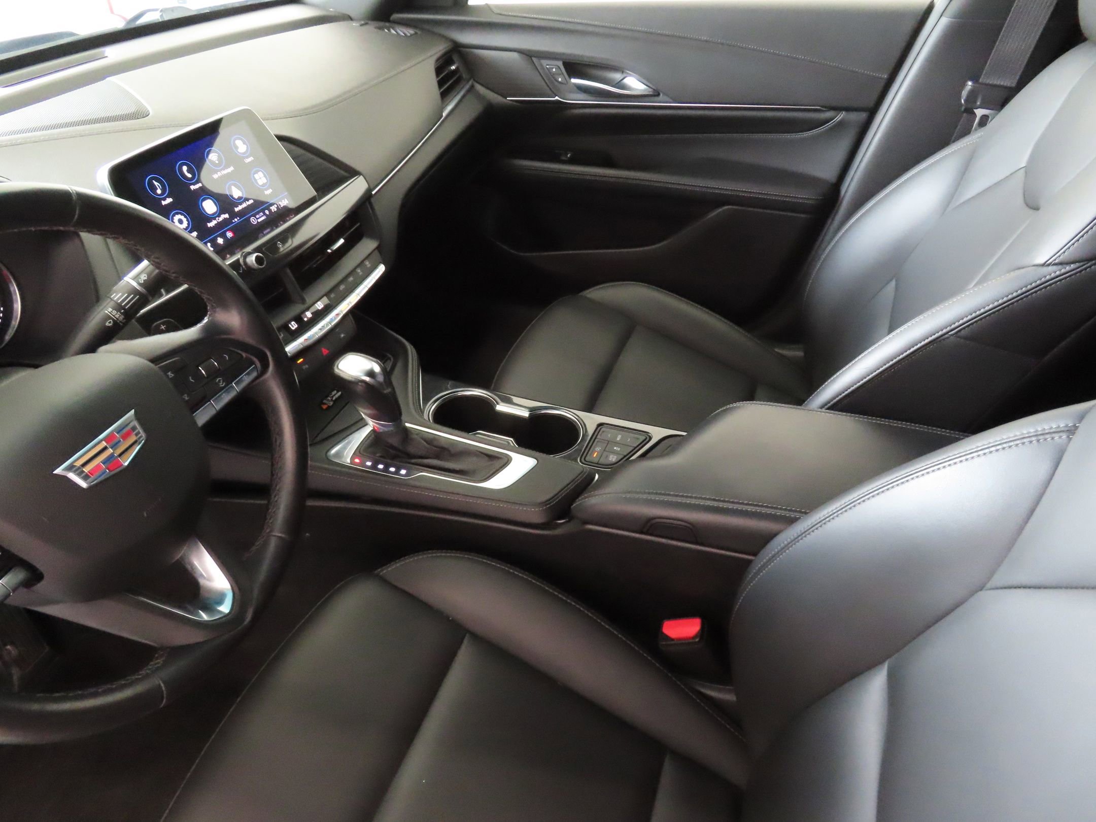 Used 2023 Cadillac CT4 Luxury image 21