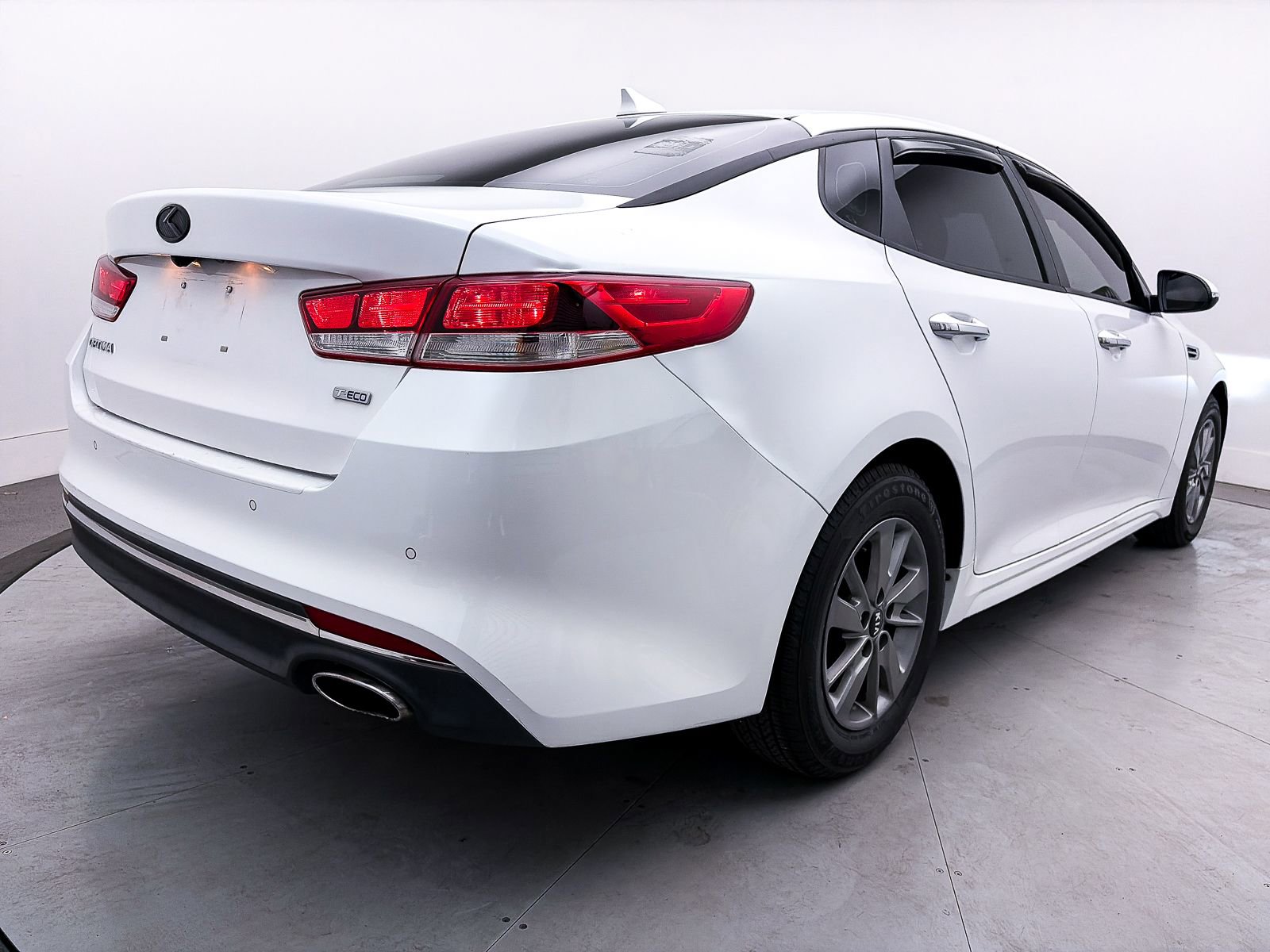 Used 2018 Kia Optima LX image 13