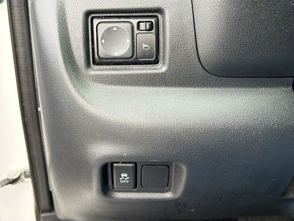 Used 2018 Nissan Versa S Plus image 18