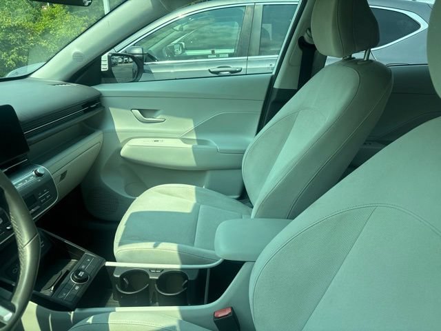 Used 2024 Hyundai Kona SEL w/ Convenience Package FWD image 5