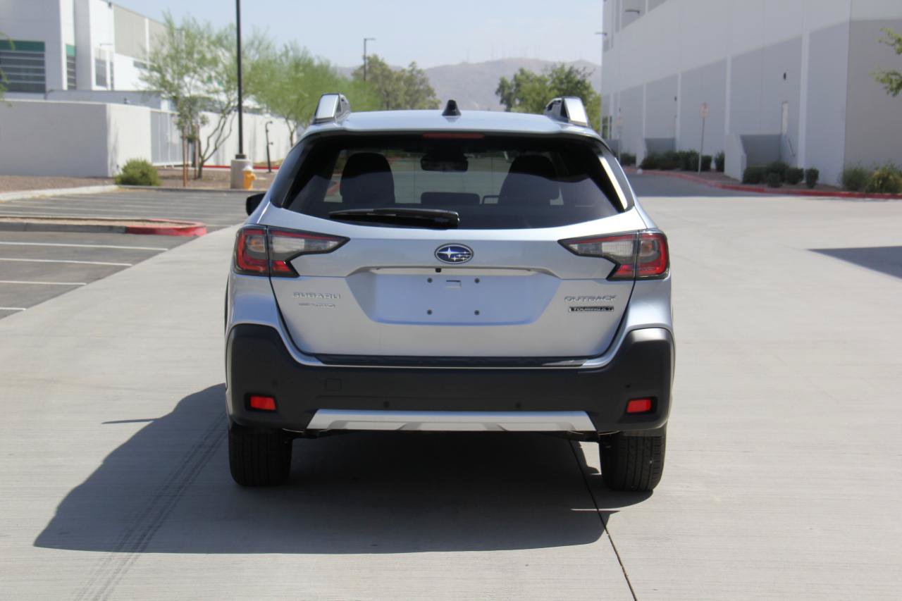 Used 2025 Subaru Outback Touring XT AWD/4WD image 6