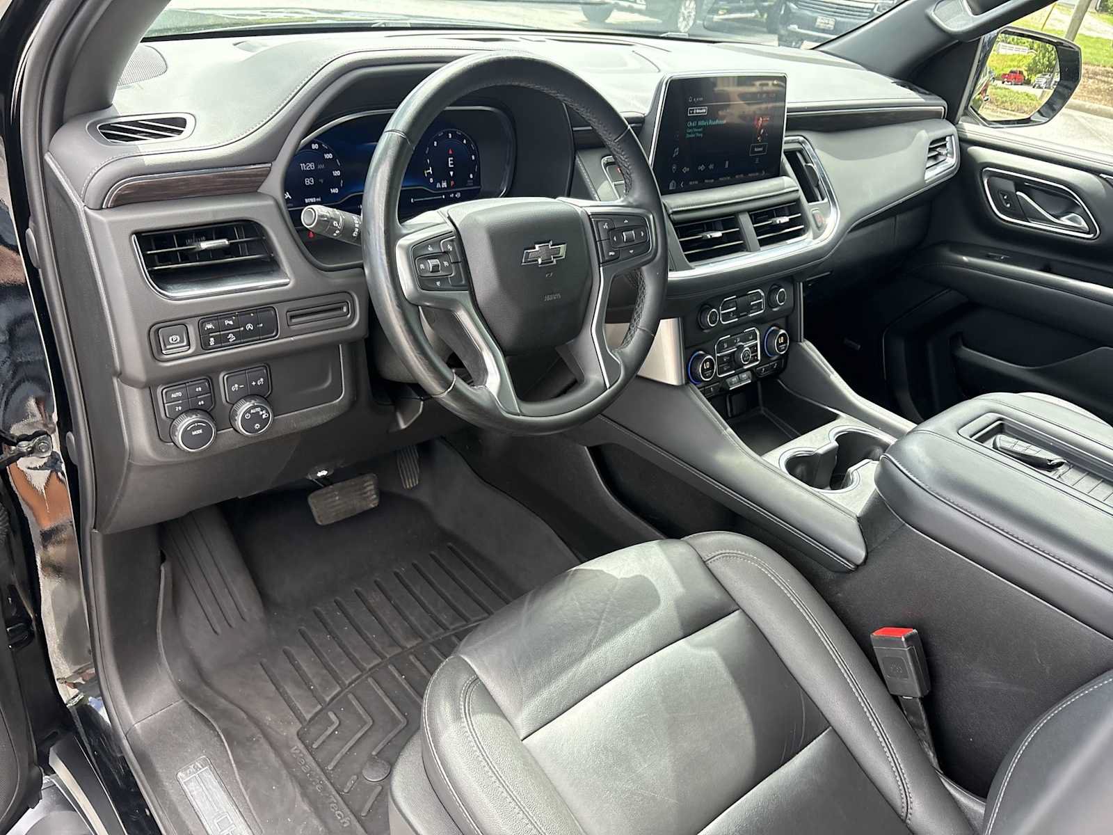 Used 2024 Chevrolet Suburban Z71 AWD/4WD image 10