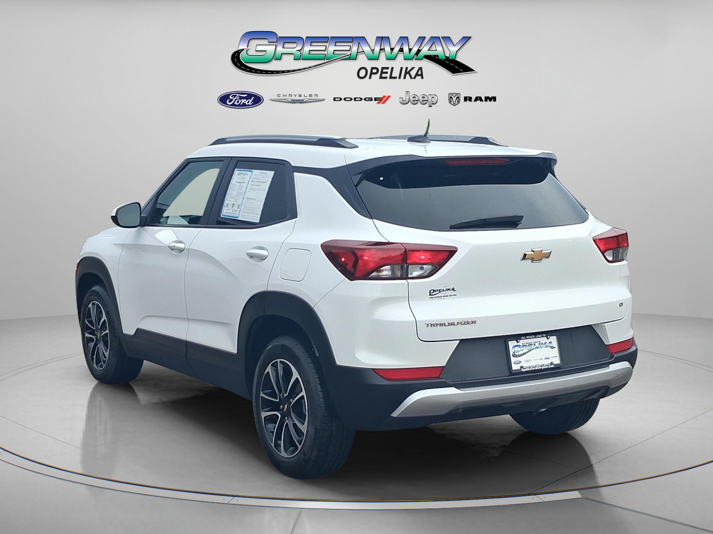 Used 2025 Chevrolet TrailBlazer LT FWD image 5