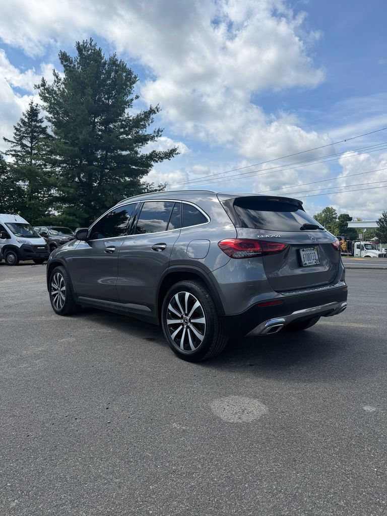 Used 2021 Mercedes-Benz GLA 250 4MATIC image 3