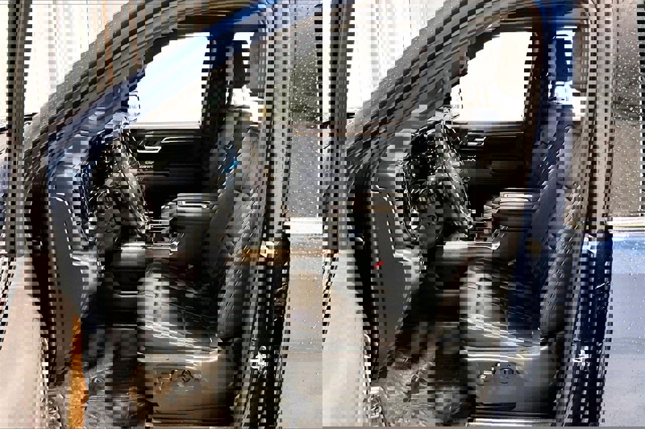 Used 2022 Chevrolet Silverado 1500 High Country w/ High Country Premium Package image 15