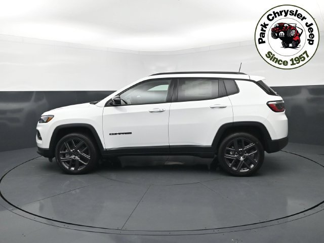 New 2026 Jeep Compass Latitude AWD/4WD image 3