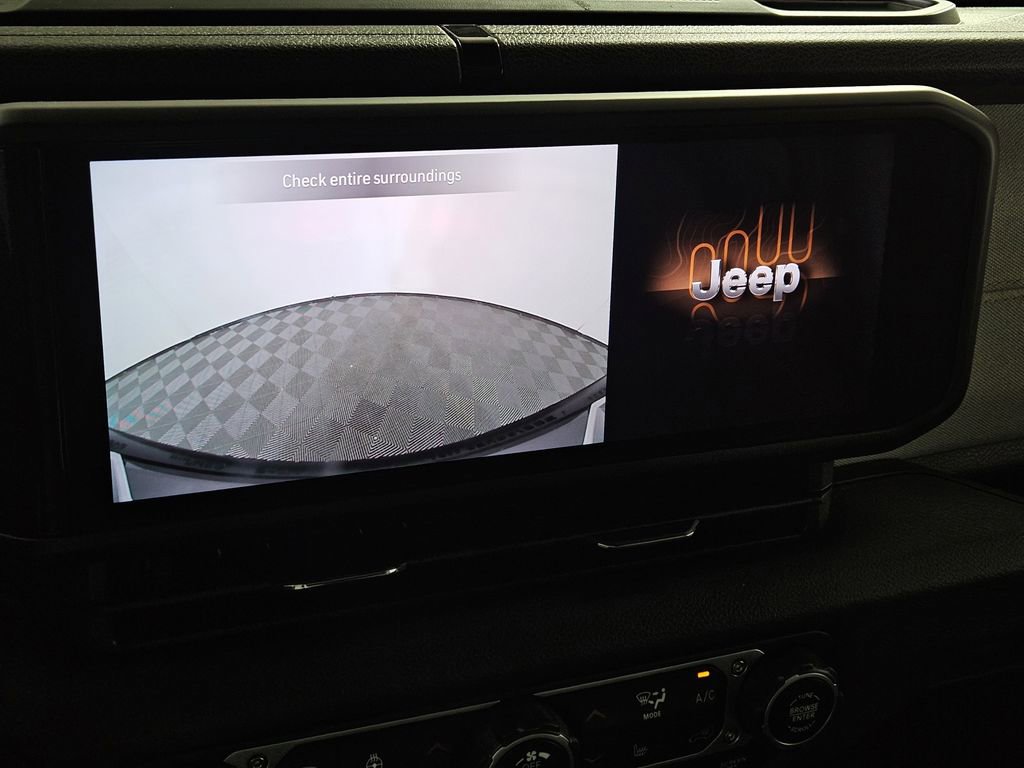 Used 2024 Jeep Wrangler Unlimited w/ Convenience Group AWD/4WD image 11