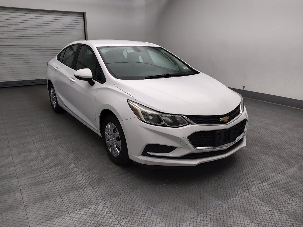 Used 2017 Chevrolet Cruze LS FWD image 14