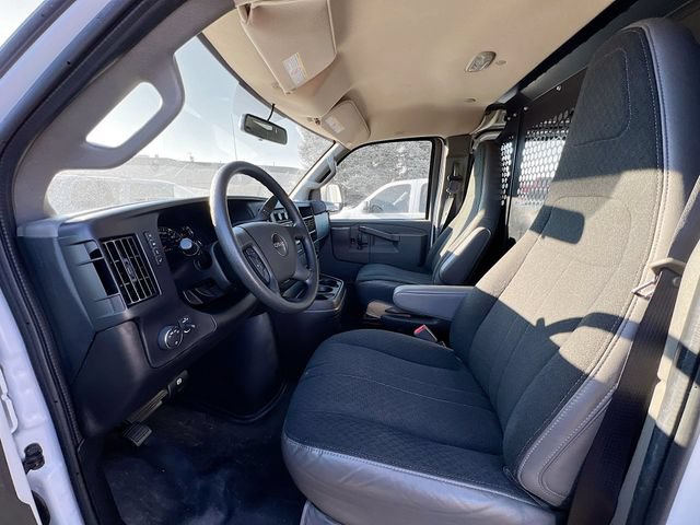 Used 2024 GMC Savana 2500 w/ Driver Convenience Package RWD image 10