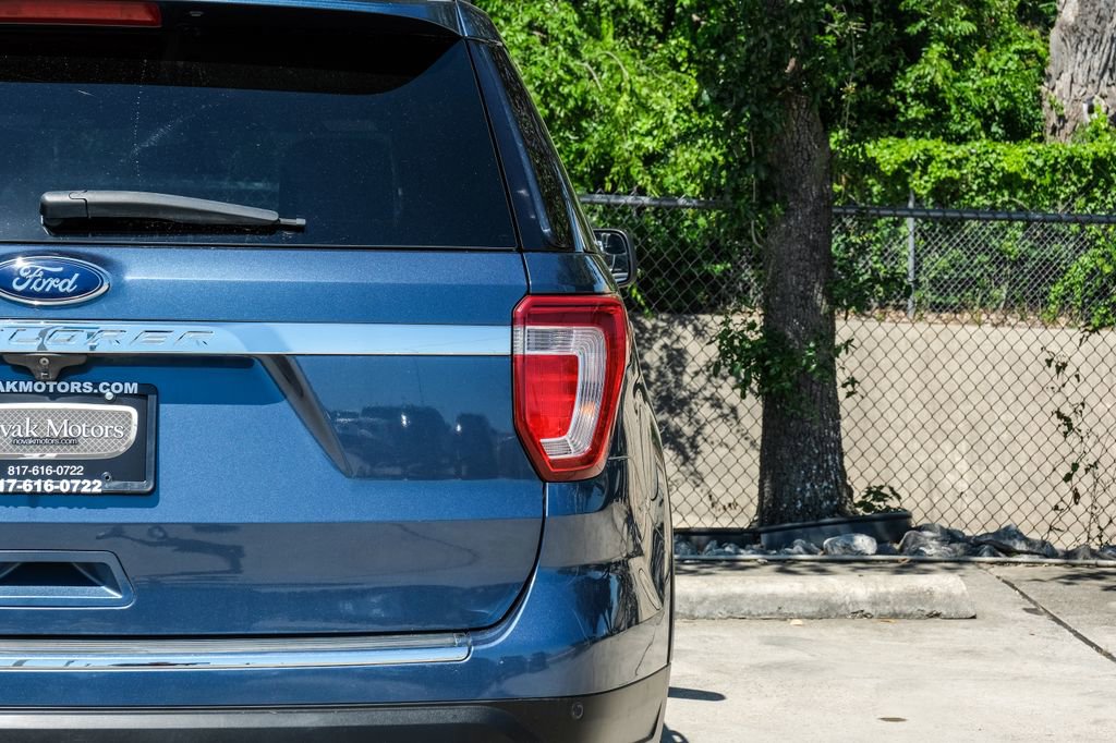 Used 2018 Ford Explorer XLT w/ Equipment Group 202A FWD image 59