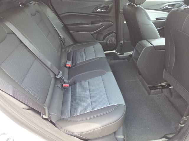 New 2026 Chevrolet Trax LT w/ LT Convenience Package FWD image 16