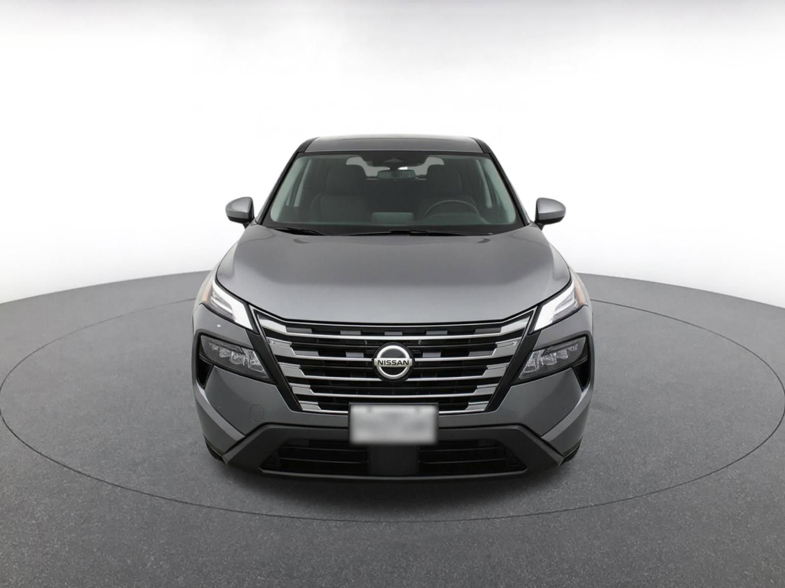 Used 2025 Nissan Rogue SV FWD image 2