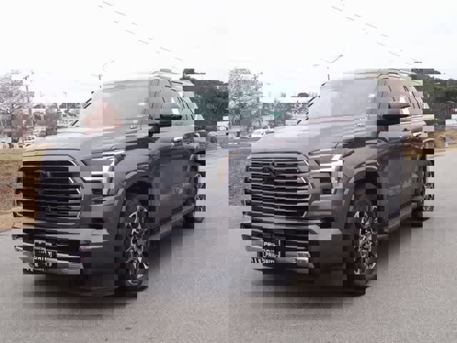 Used 2023 Toyota Sequoia Limited image 1