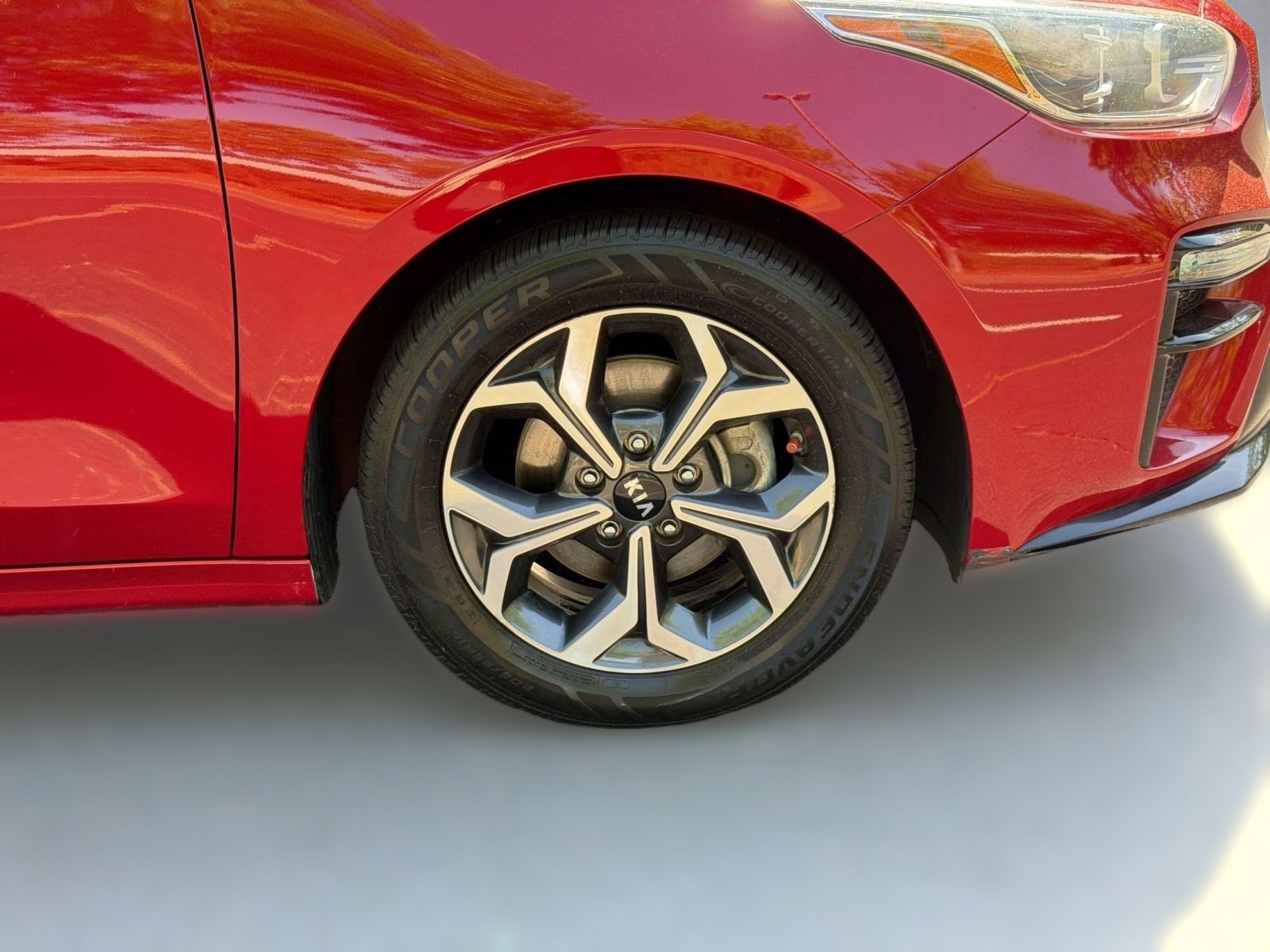 Used 2019 Kia Forte LXS FWD image 12