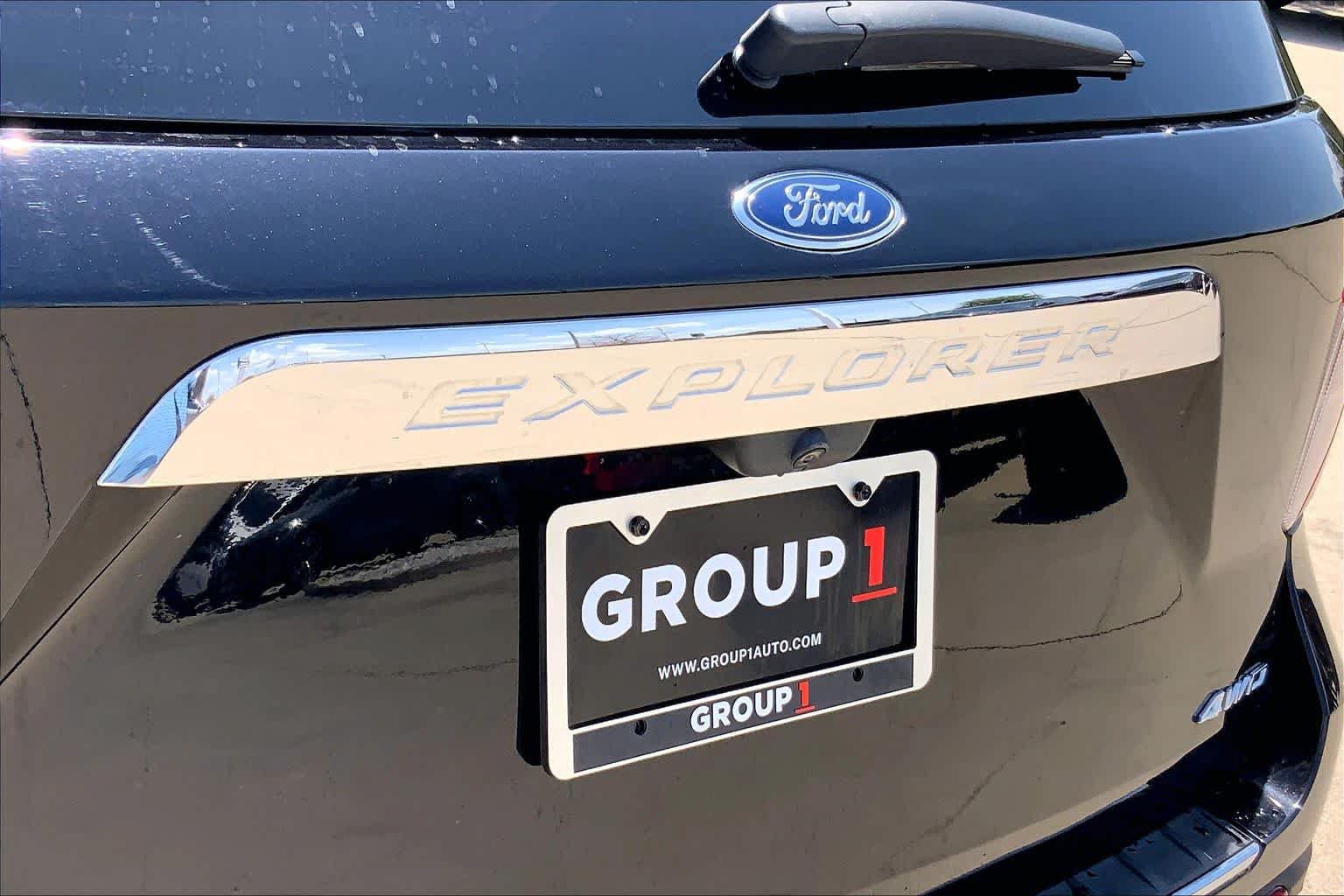Used 2023 Ford Explorer Limited AWD/4WD image 61
