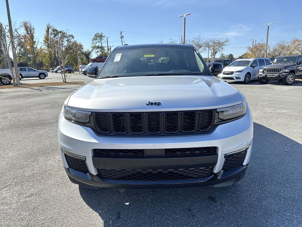 New 2025 Jeep Grand Cherokee L Limited w/ Trailer Tow Package image 8