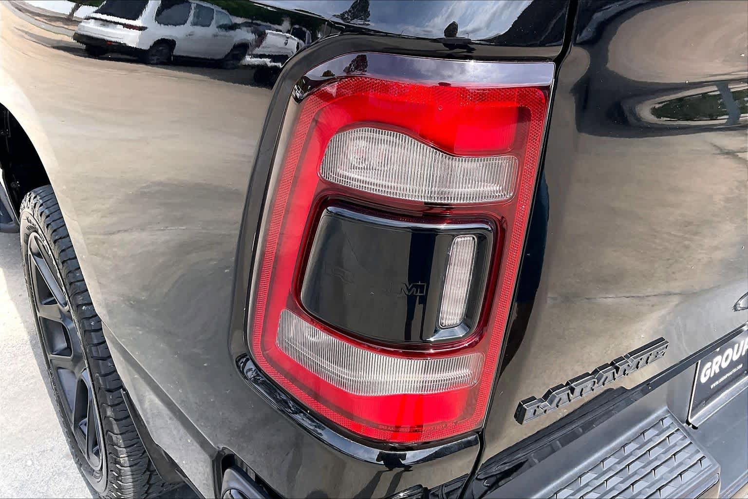 Used 2024 RAM 1500 Laramie AWD/4WD image 28