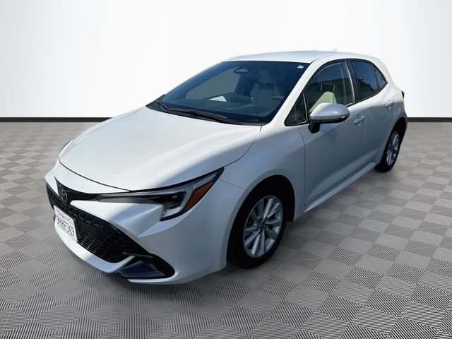 Used 2023 Toyota Corolla SE w/ SE Premium Package FWD image 3