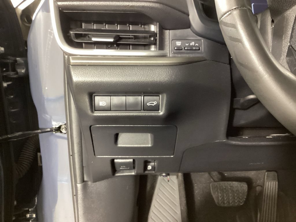 Used 2024 Toyota Grand Highlander AWD image 11