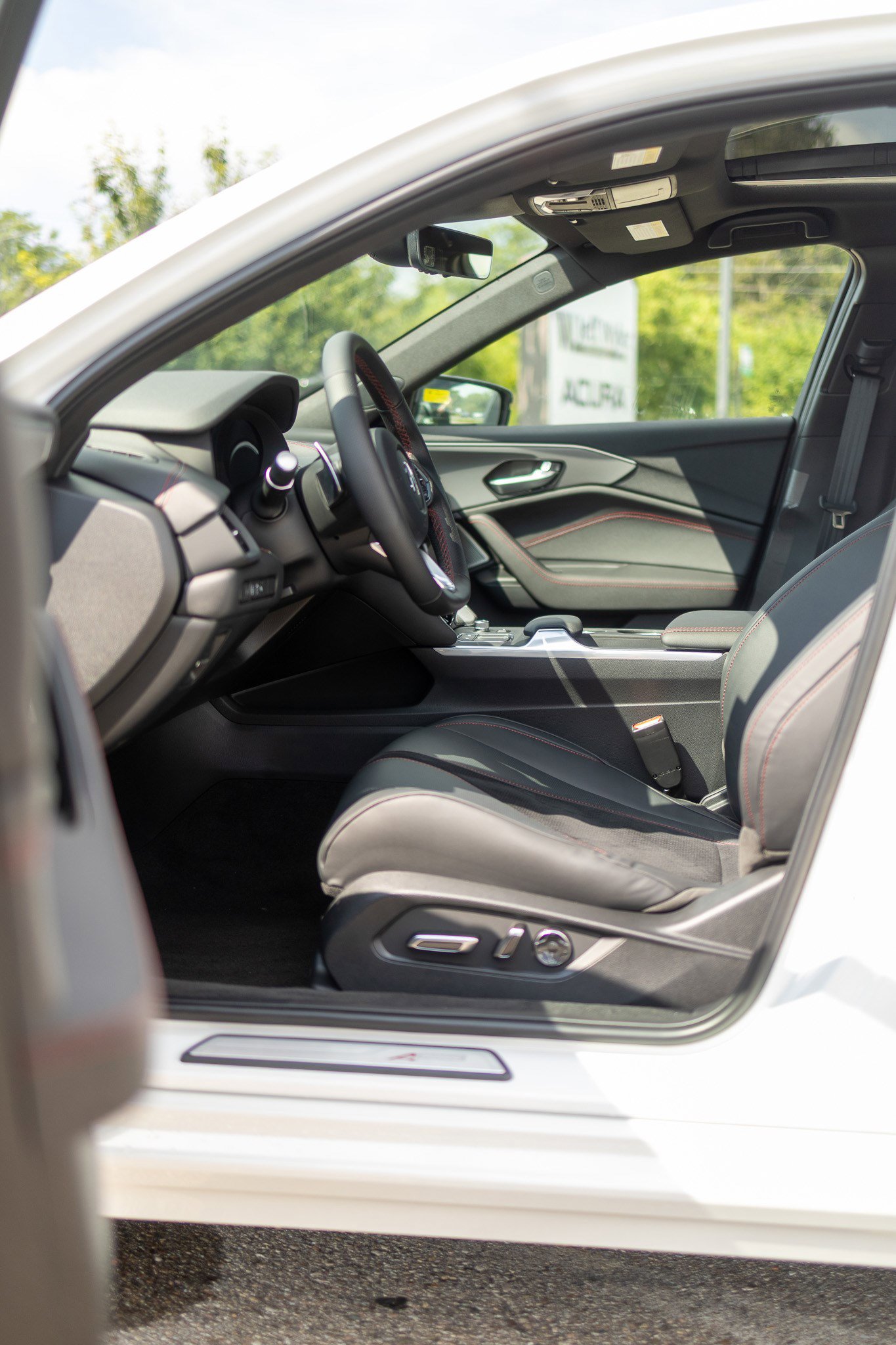 New 2025 Acura TLX SH-AWD w/ A-SPEC Pkg image 34