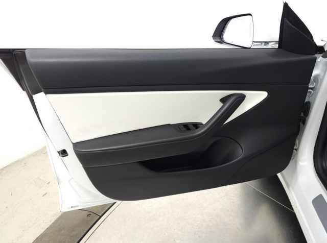 Used 2019 Tesla Model 3 Long Range image 12