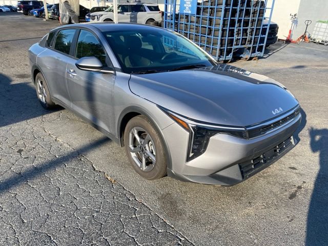 Used 2026 Kia K4 FWD image 2