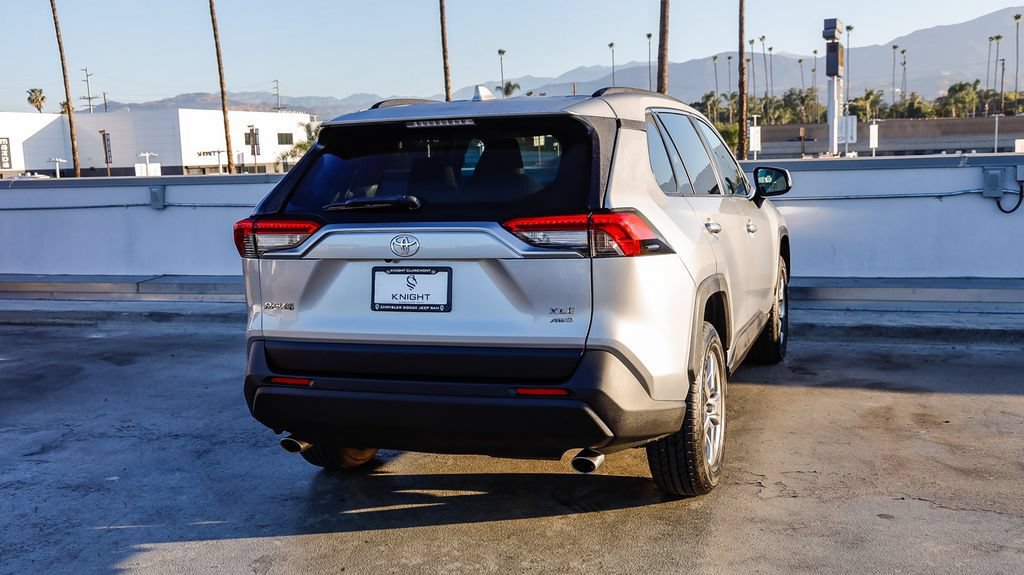 Used 2023 Toyota RAV4 XLE AWD/4WD image 9