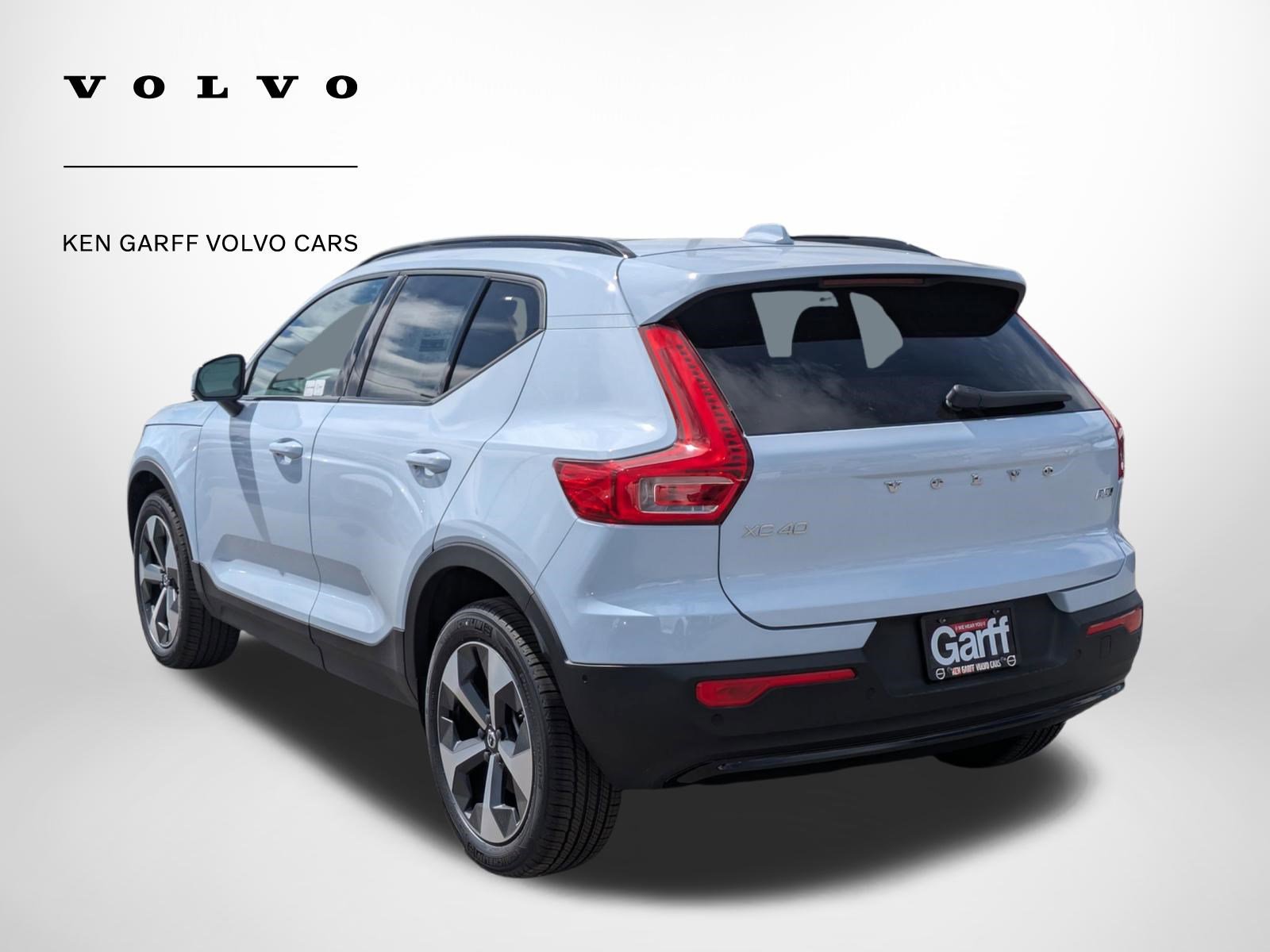 New 2026 Volvo XC40 B5 Plus w/ Protection Package Premier image 5