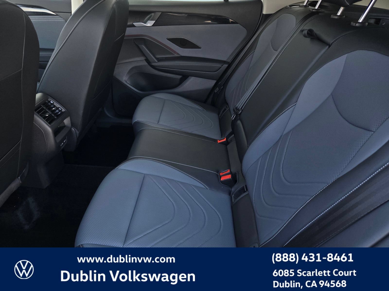 Certified 2026 Volkswagen Tiguan SE FWD image 12