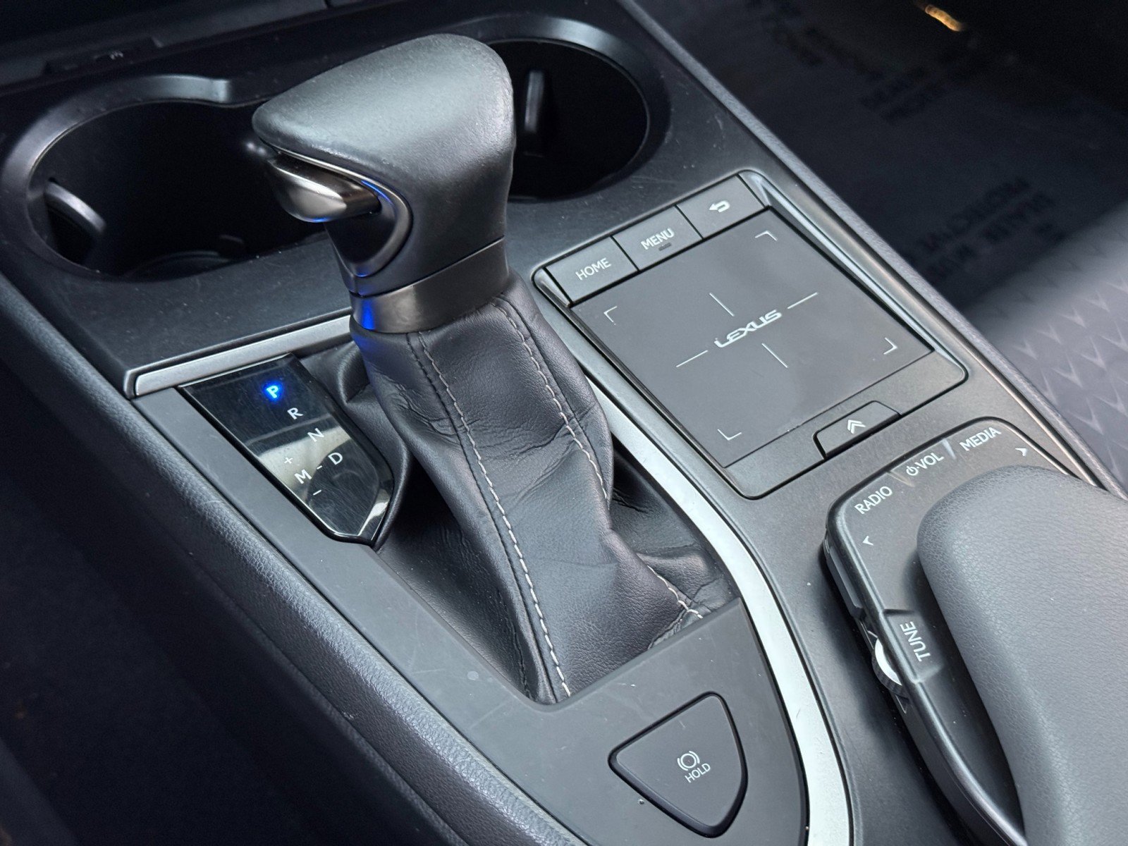 Used 2022 Lexus UX 200 image 26