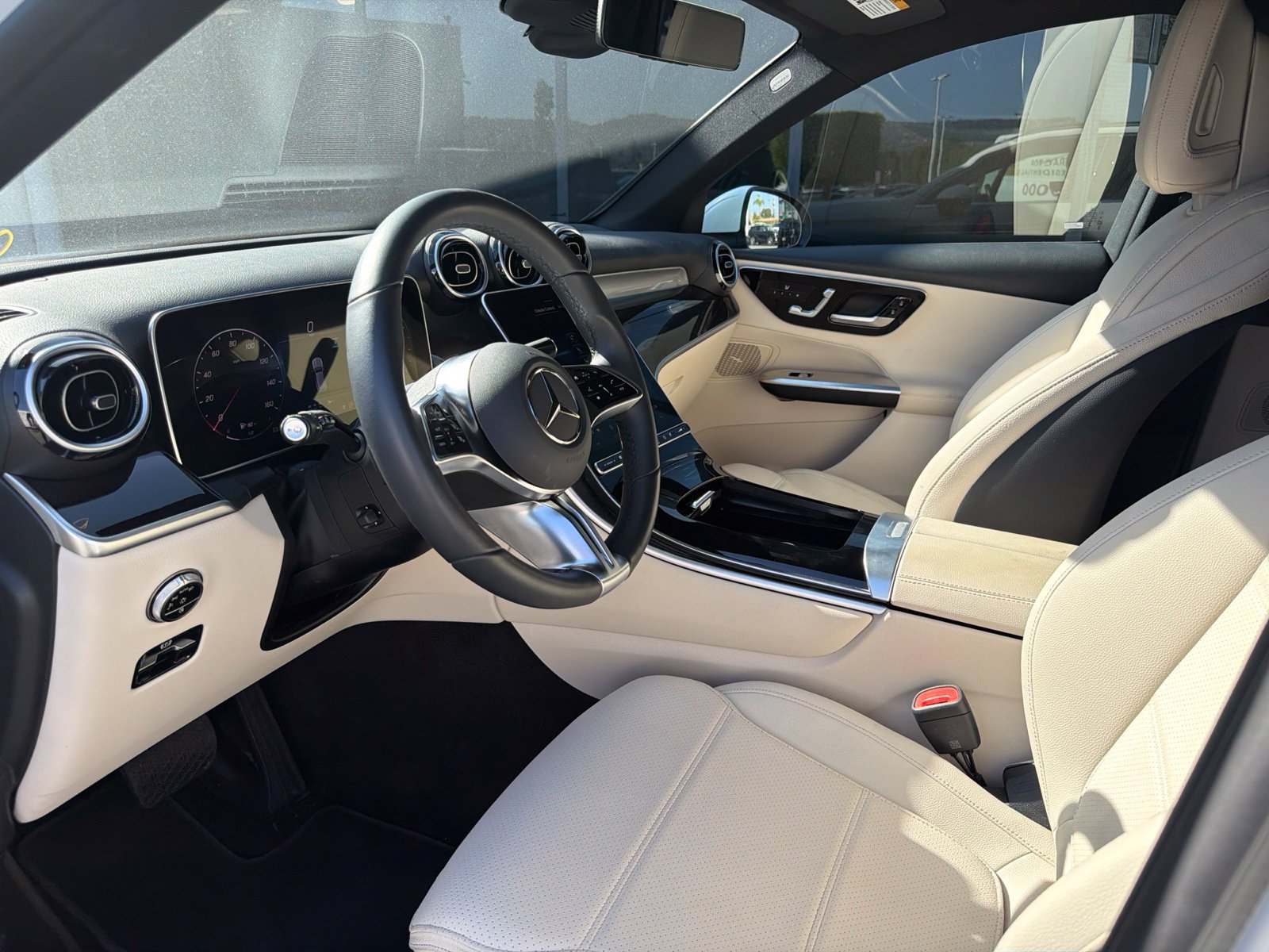 Certified 2026 Mercedes-Benz GLC 300 image 8
